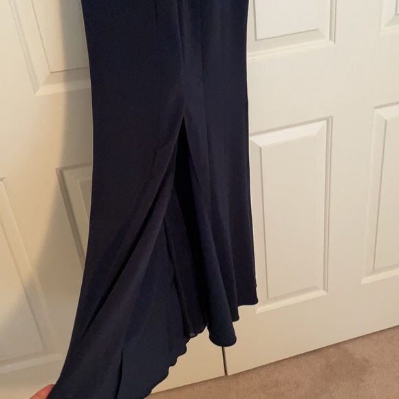 Gown - Picture 5 of 6